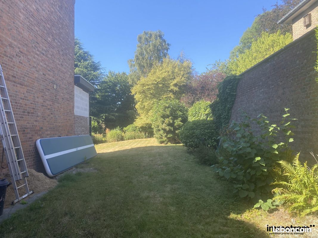 Terrain 150 m² · à Roubaix · 150 m² · 148 500 €