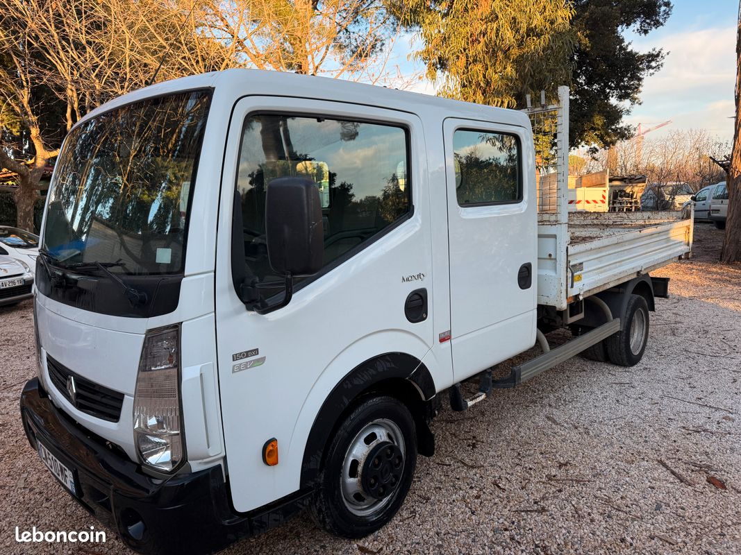 Renault Maxity Double Cabine Benne (image 2)