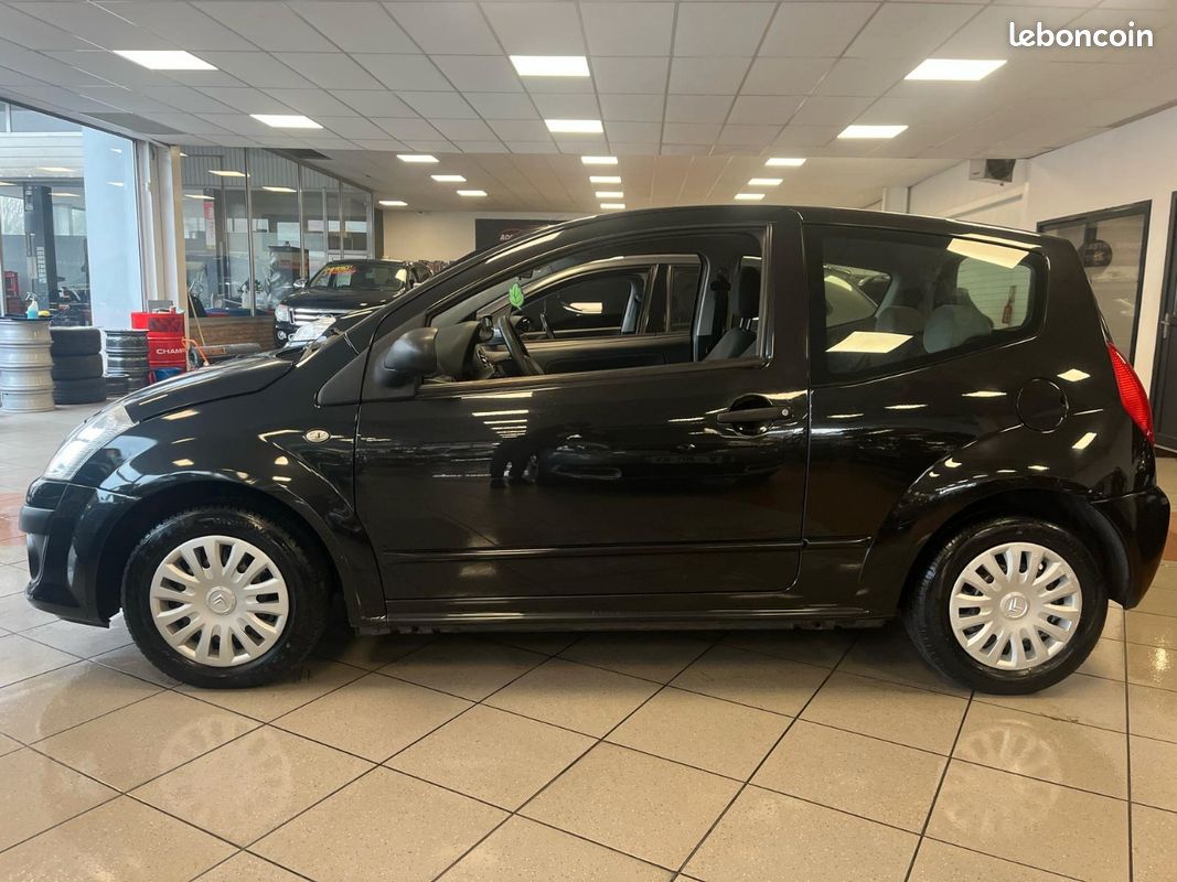 đâ
CITROĂN C2 1.1 I 60 AMBIANCE CD 124mkm ANNĂE 2009 đâ
(image 9)