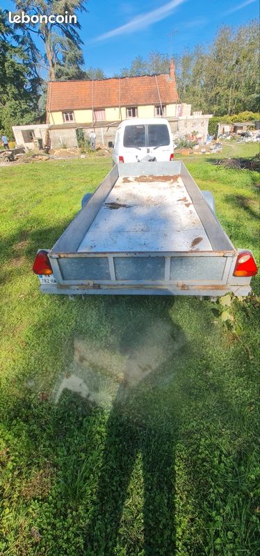 Remorque utilitaire robuste

idéale pour jardin ou chantier (image 2)