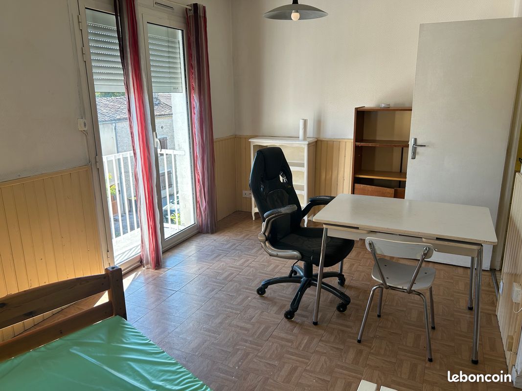 Appartement 1 pièce 20 m² · à Caussade · 20 m² · 355 €/mois