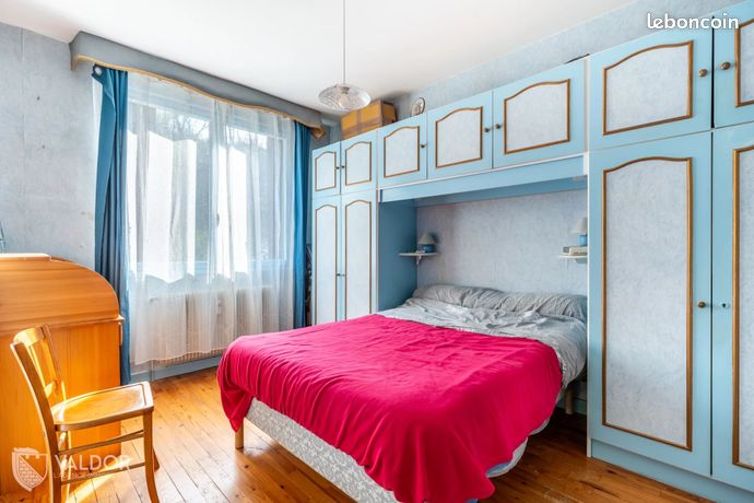 Apartment in Jassans-Riottier - More