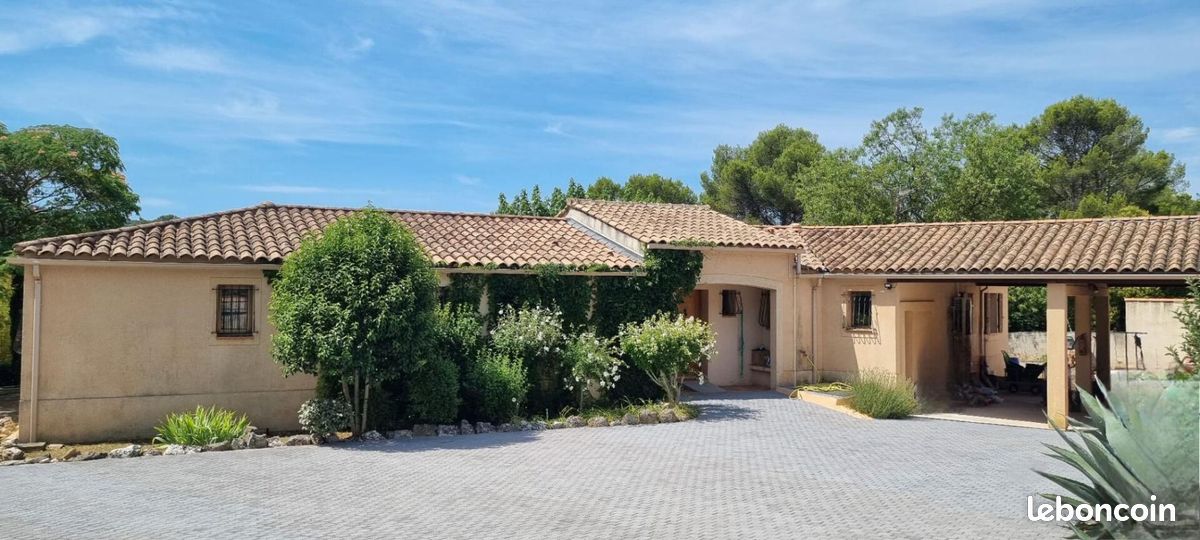 Maison 7 pièces 160 m² · à Cuges-les-Pins · 160 m² · 641 300 €