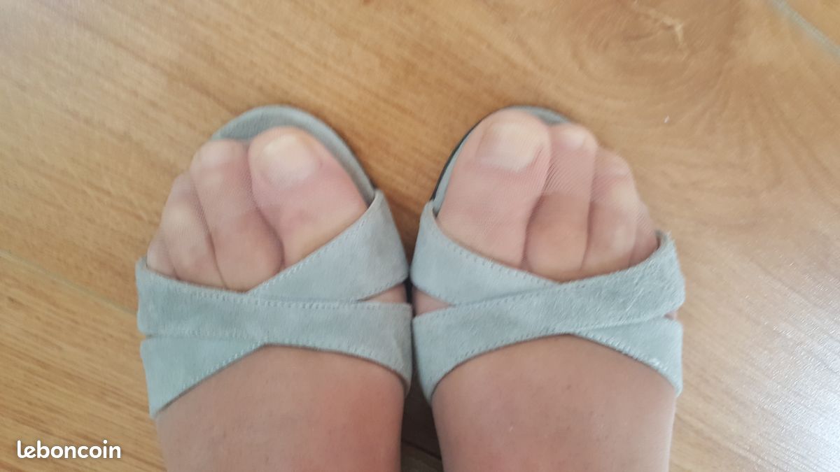 Sandales daim gris clair talon 6 cm taille 40 (image 5)
