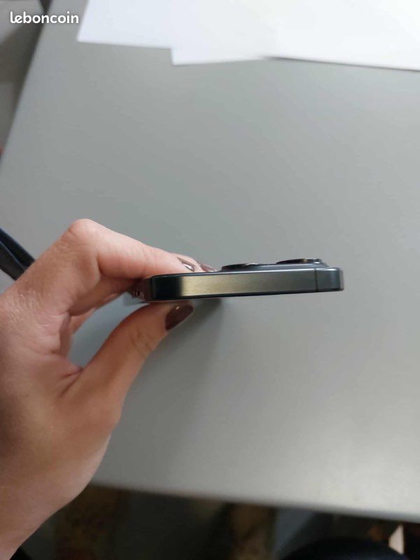 IPhone 15 pro (image 6)