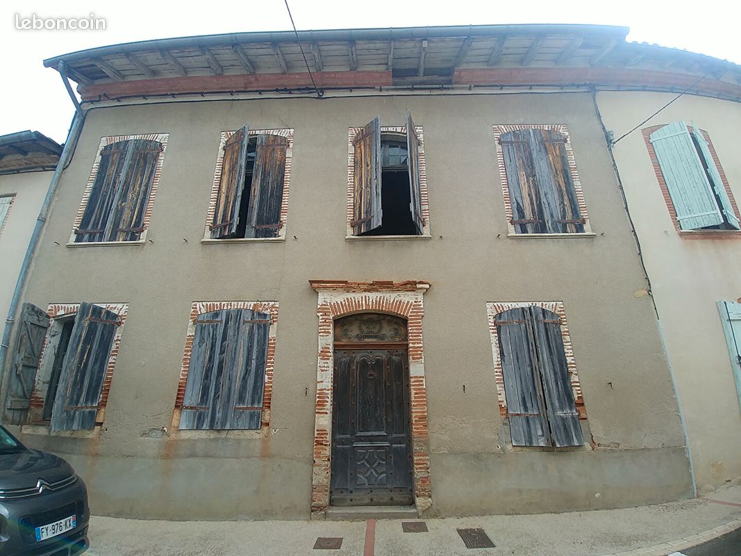 Maison 5 pièces 200 m² · à Réalville · 200 m² · 120 000 €