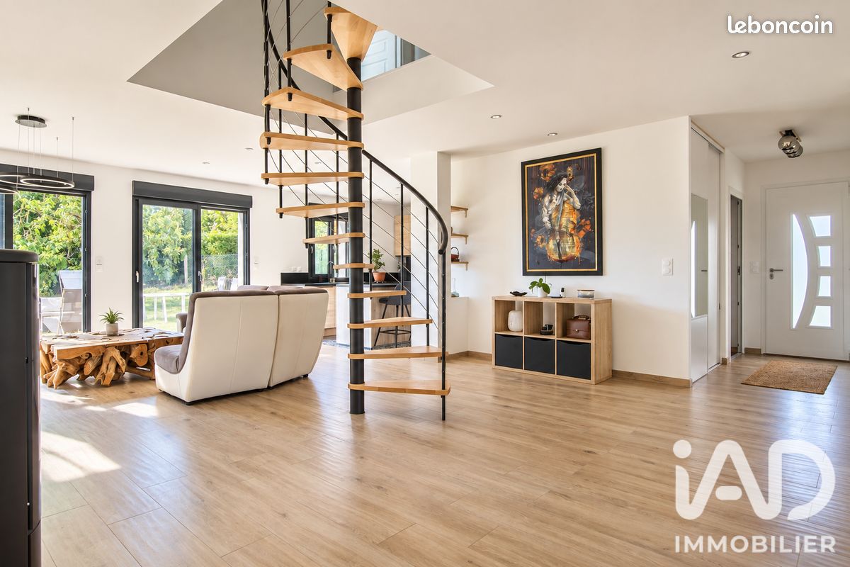 Maison 6 pièces 153 m² · à Montlhéry · 153 m² · 515 000 €