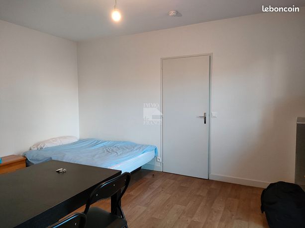 Studio 1 pièce 28 m² — 4