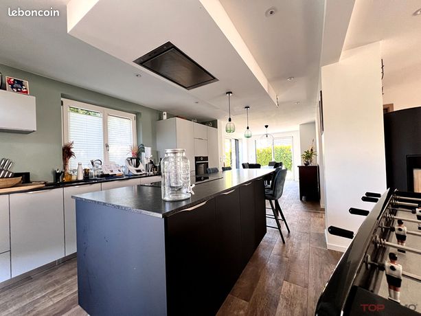 Maison 6 pièces 140 m²