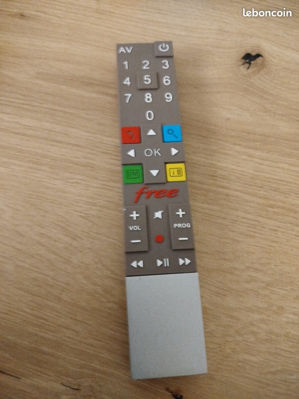 TélécommandeFreebox révolution (image 2)
