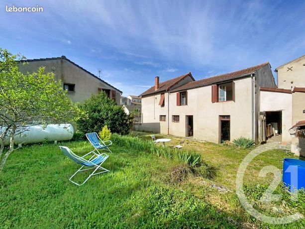 Maison 11 pièces 215 m²