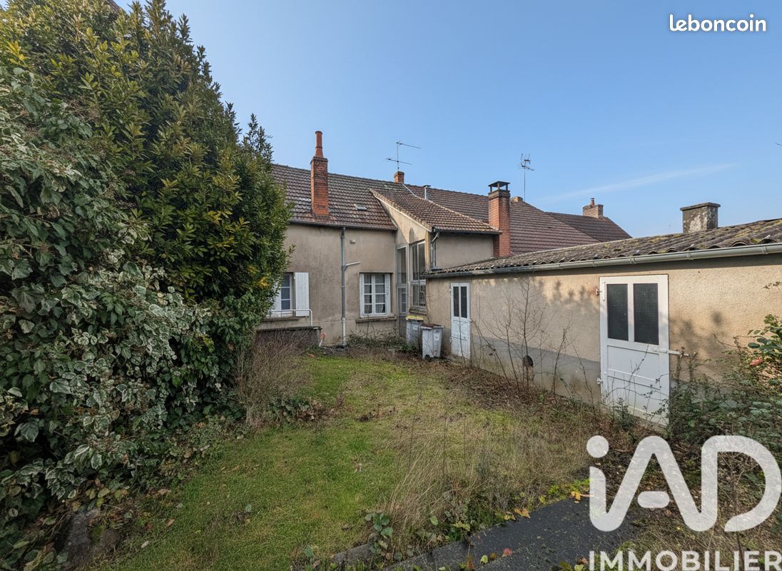 Maison 5 pièces 106 m² · à Chamblet · 106 m² · 65 400 €
