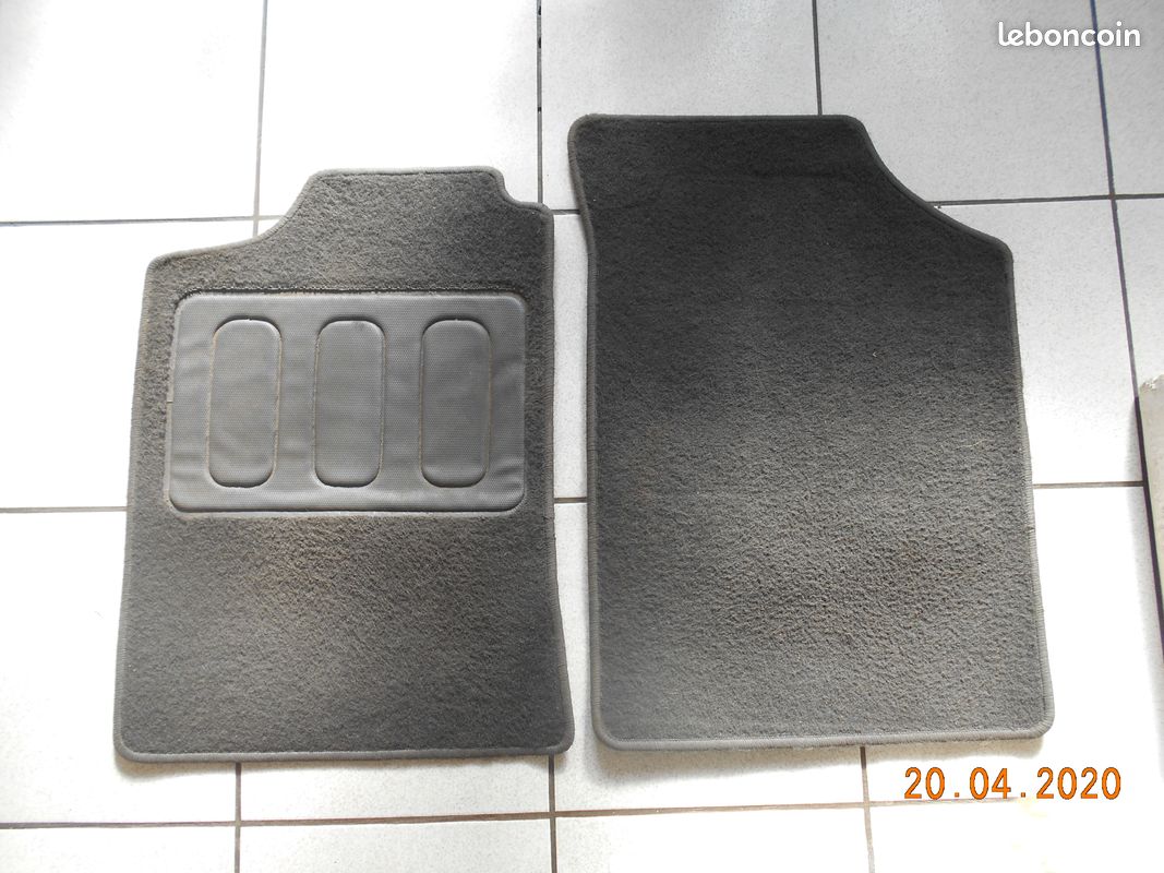 Lot de 2 tapis avant Renault Laguna (image 1)