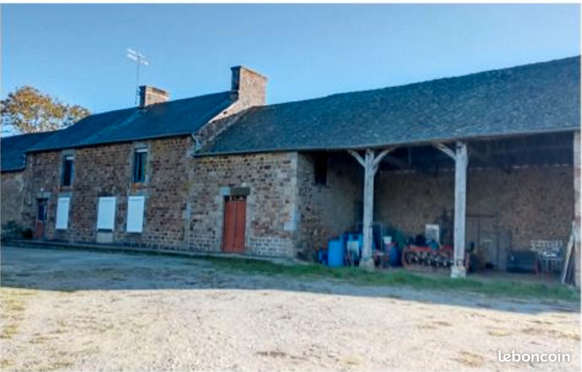 Maison 7 pièces 547 m² · à Marcillé-Raoul · 547 m² · 180 000 €