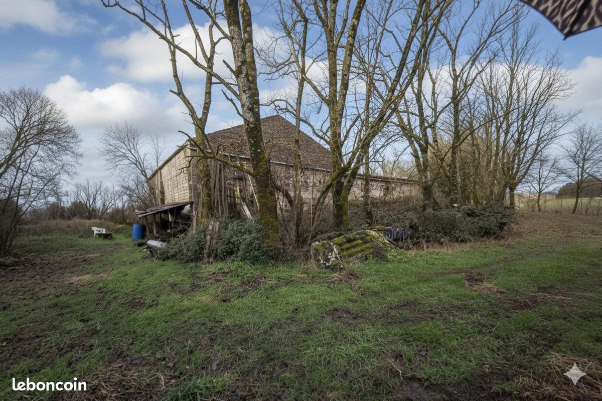 Immeuble 226 m² · à Jarnac · 226 m² · 88 000 €