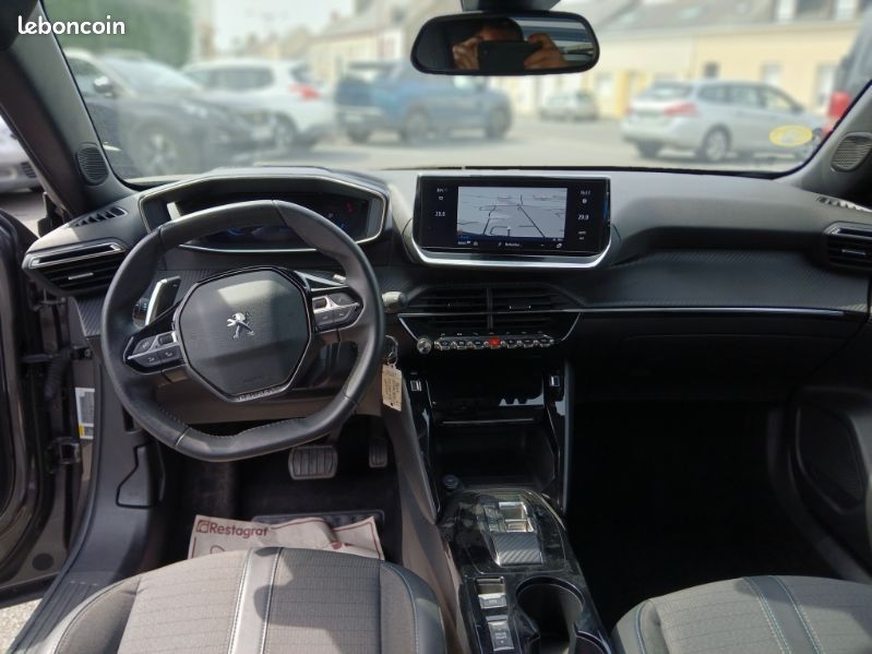 Peugeot 2008 (2) BLUEHDI 130 EAT8 ALLURE PACK (image 17)