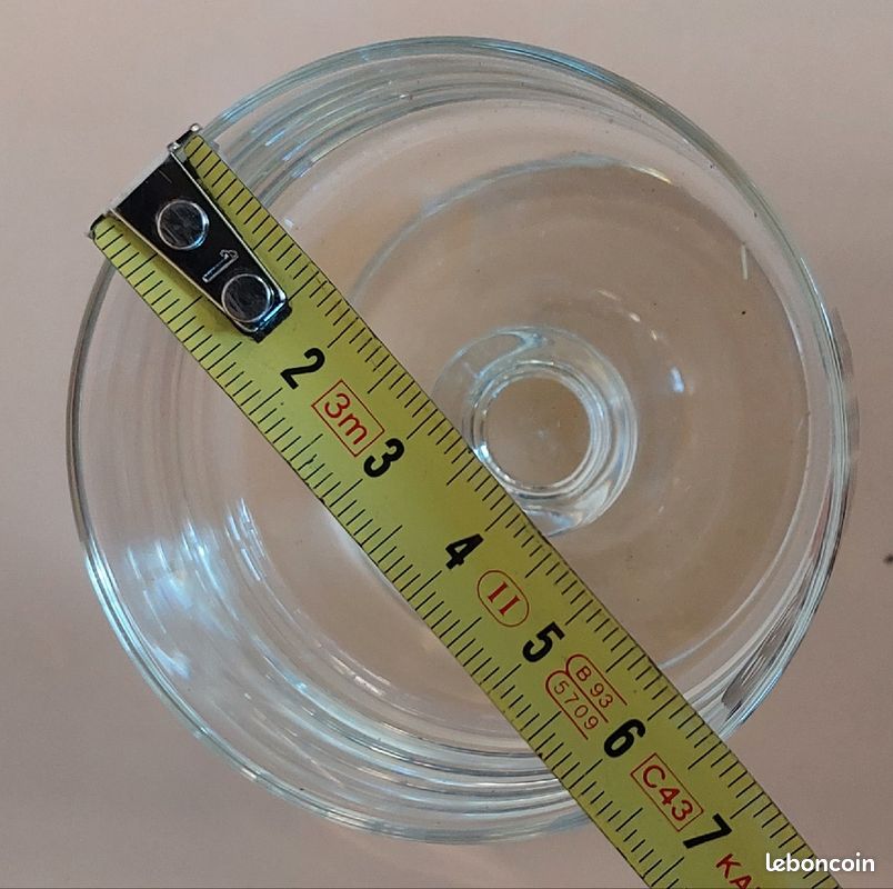 Ensemble carafe et verres à liqueur.
"Le temps des cerises" (image 5)