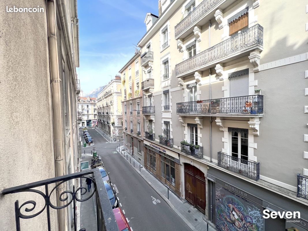 Appartement 2 pièces 66 m² · à Grenoble · 66 m² · 147 000 €