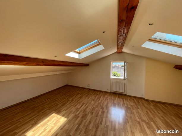 Appartement T3 Atypique – Labruguière