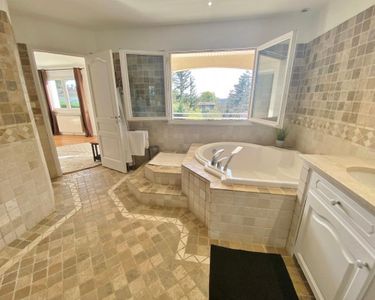 Maison 1 480 000 € - 392 m²