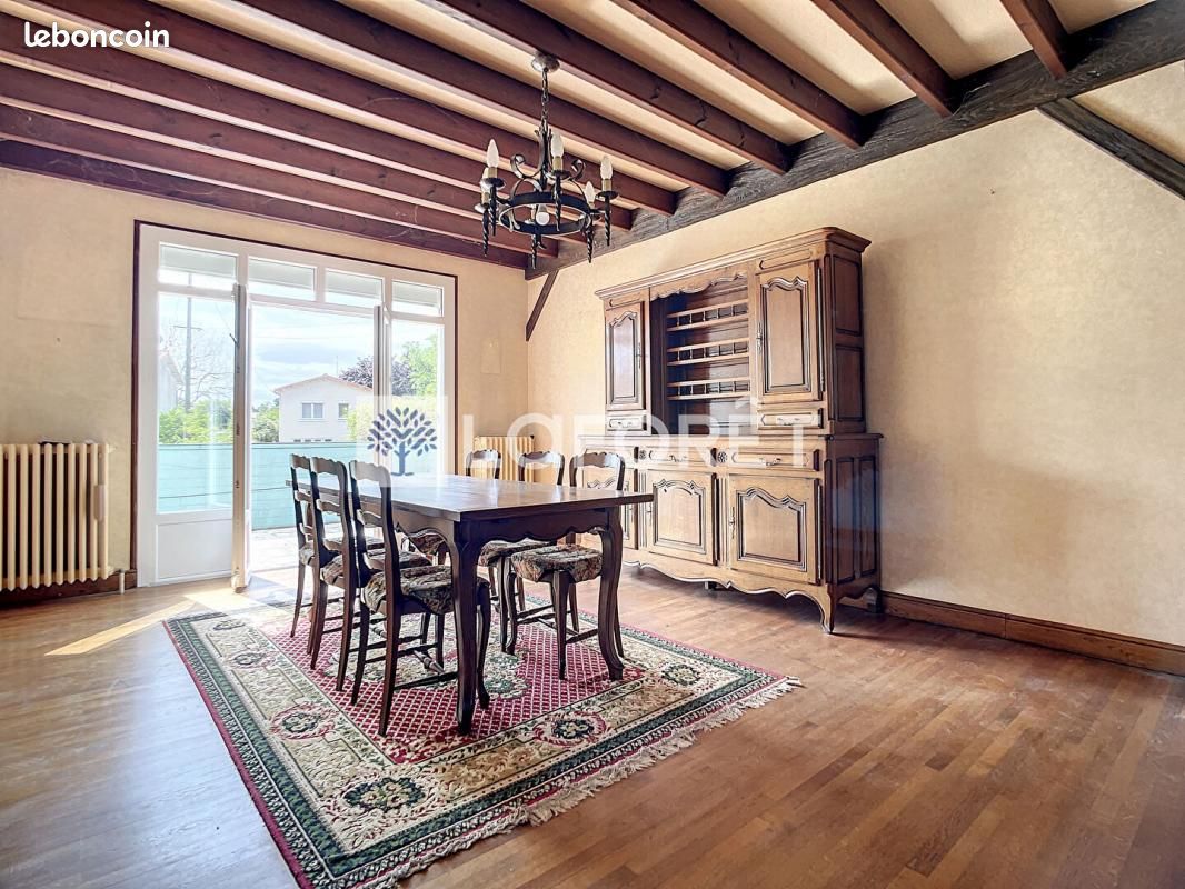 Pavillon 4 pièces 118 m² - Parthenay 79200 (image principale 8)