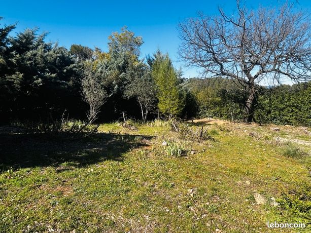 Terrain 532 m² Le Thoronet