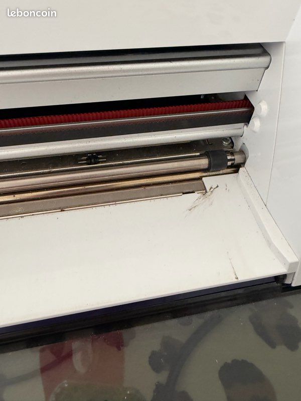 Machine de découpe Brother ScanNCut CM600 + accessoires et tapis (image 12)