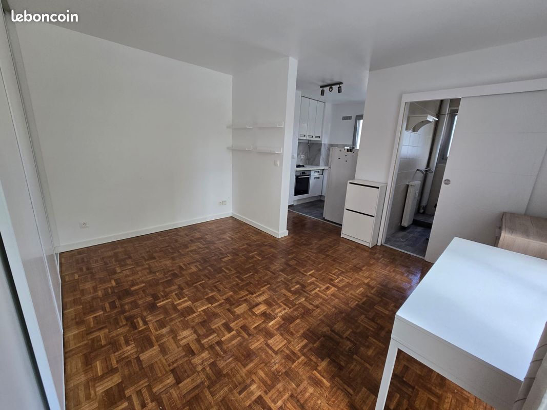 STUDIO 25m2 proche toutes commodités (image 2)