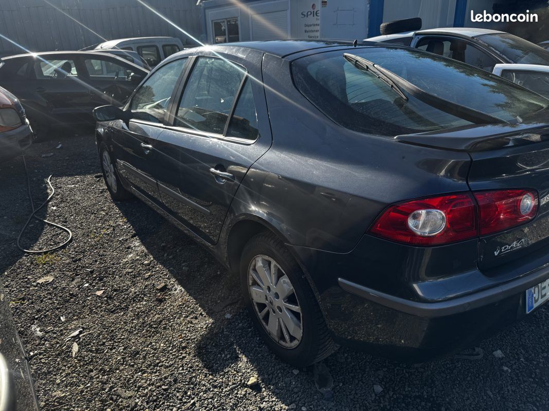 Renault laguna pack authentique 1.9dci 110 2007 (image 2)