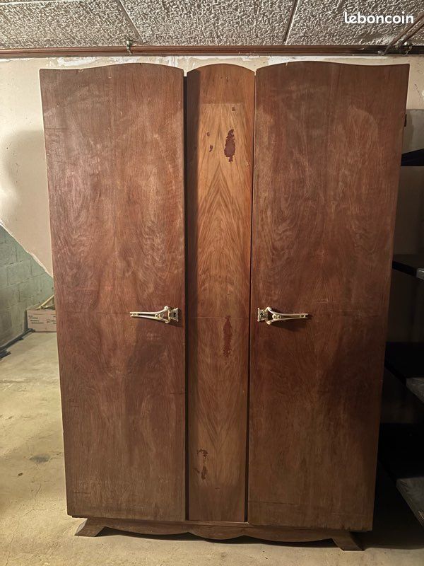 Meuble en bois (image 1)