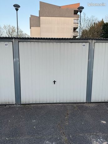 Box garage