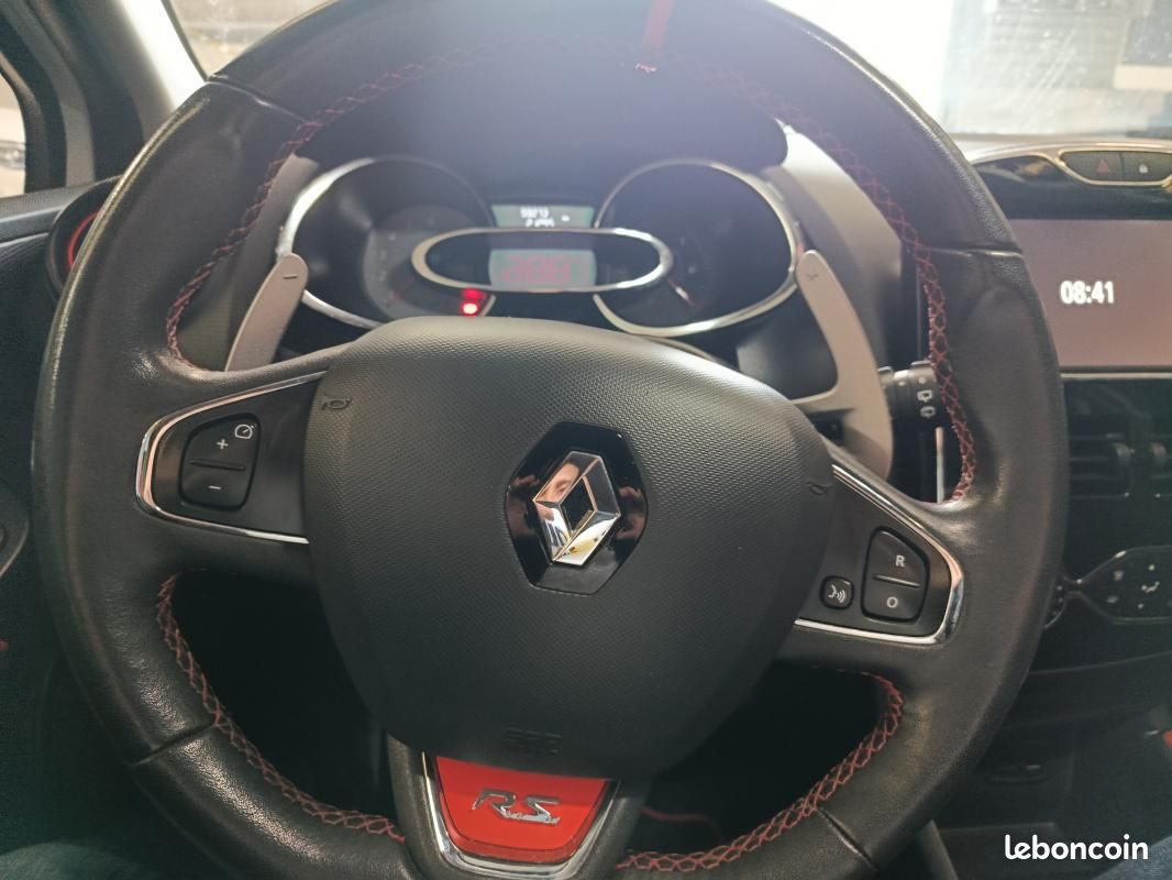 Renault Clio 4 RS 200 ch (image 17)