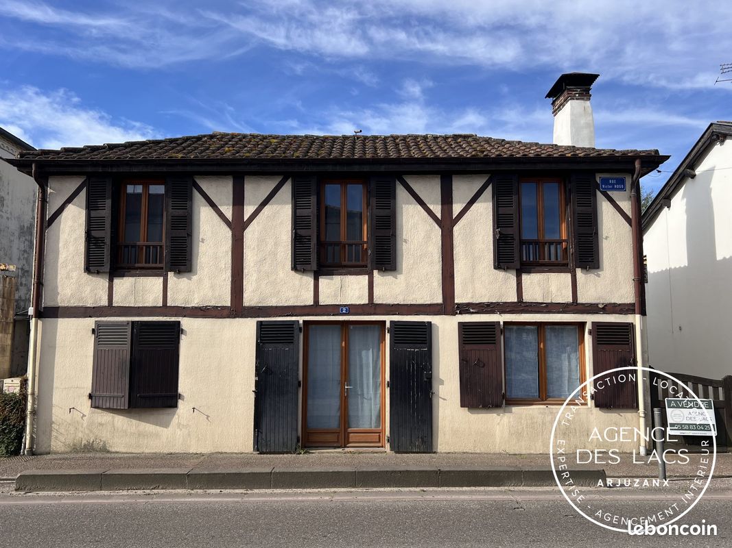Maison 5 pièces 122 m² · à Sabres · 122 m² · 99 950 €