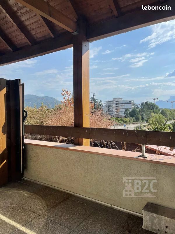 Appartement 1 pièce 18 m² · à Meylan · 18 m² · 369 €