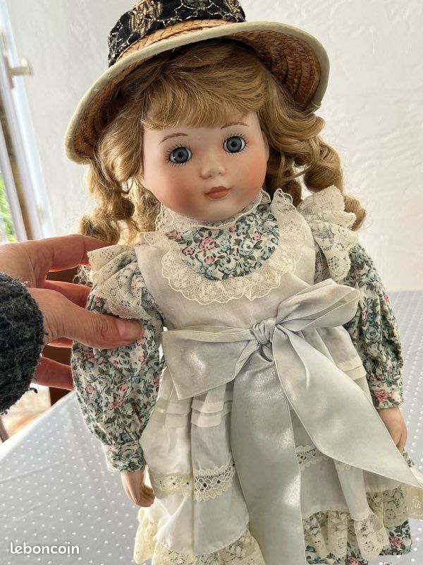 ANCIENNE DEMI POUPÉE figurine en Porcelaine EUR 50,00 - FR