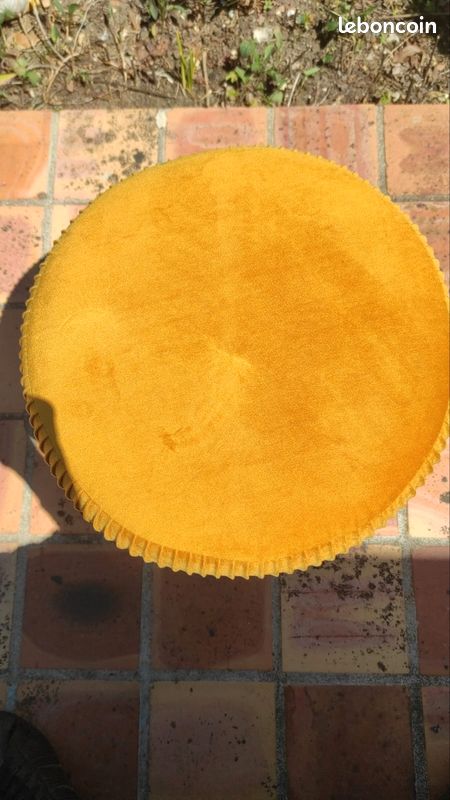 Pouf ocre moutarde (image 2)