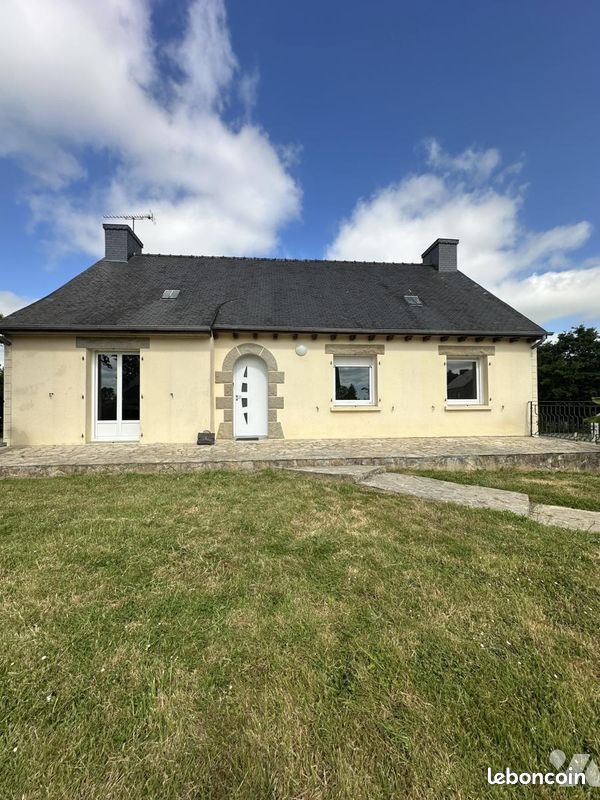 Maison 1 pièce 119 m² · à Plémet · 119 m² · 720 €
