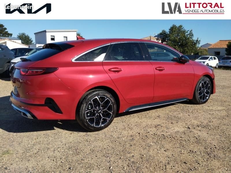 Kia ProCeed 1.5 T-GDi 140ch GT-line DCT7 (image 2)