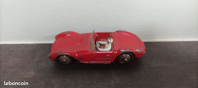 DINKY TOYS ANCIEN MASERATI SPORT 2000 1/43è 1958 REF 22A TRÈS
