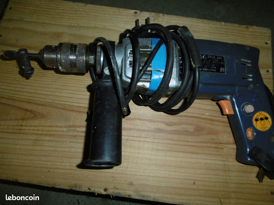Perceuse AEG 600 W (image 2)