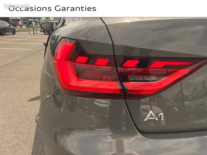 Audi A1 Sportback 35 TFSI 150ch S line S tronic 7 (image 16)