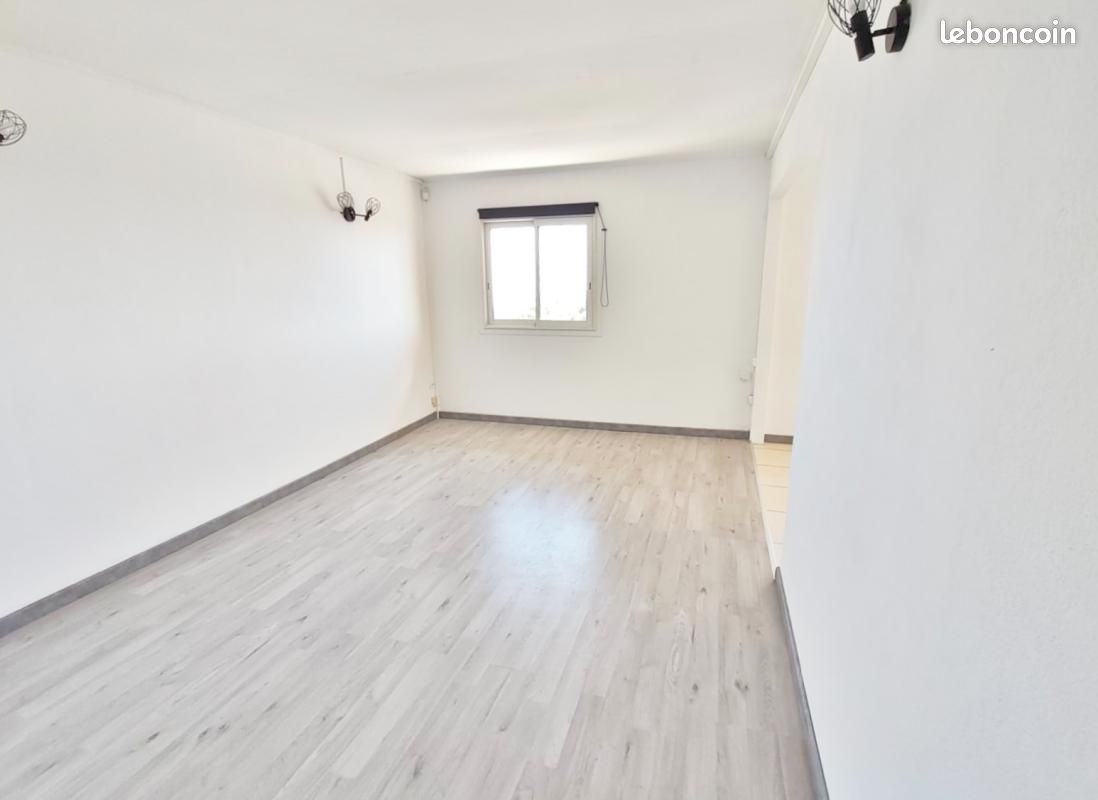 Appartement 4 pièces 70 m² · à Saint-Denis · 70 m² · 972 €/mois