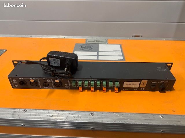 Enregistreur restitueur DMX en temps réel Oxo SOLANO PRO rackable pour projecteur led ou lyre (image 2)