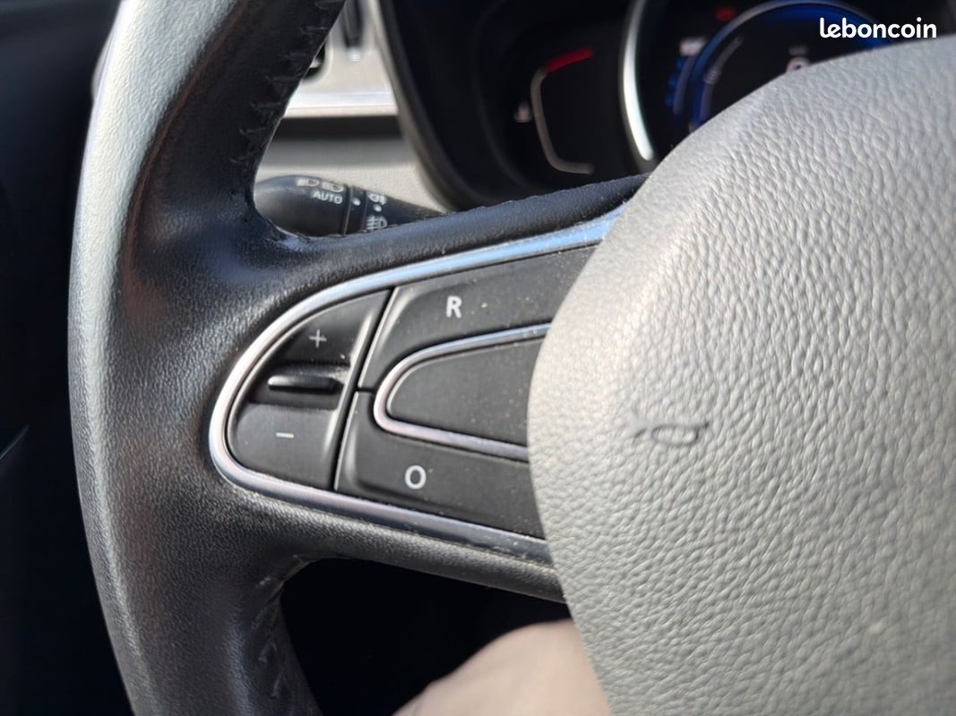 Renault Kadjar Intens Energy TCe 130 EDC (image 16)