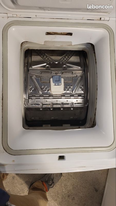481241868245 WHIRLPOOL LADEN N°329 Support boîte à produit pour lave linge