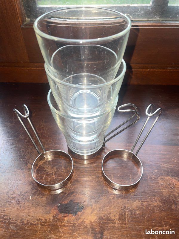 ☕️ 3 tasses en verre anse en métal (image 1)