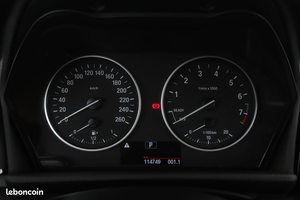 BMW Serie 2 Active Tourer 218i Sport BVA6 136 ch (image 16)