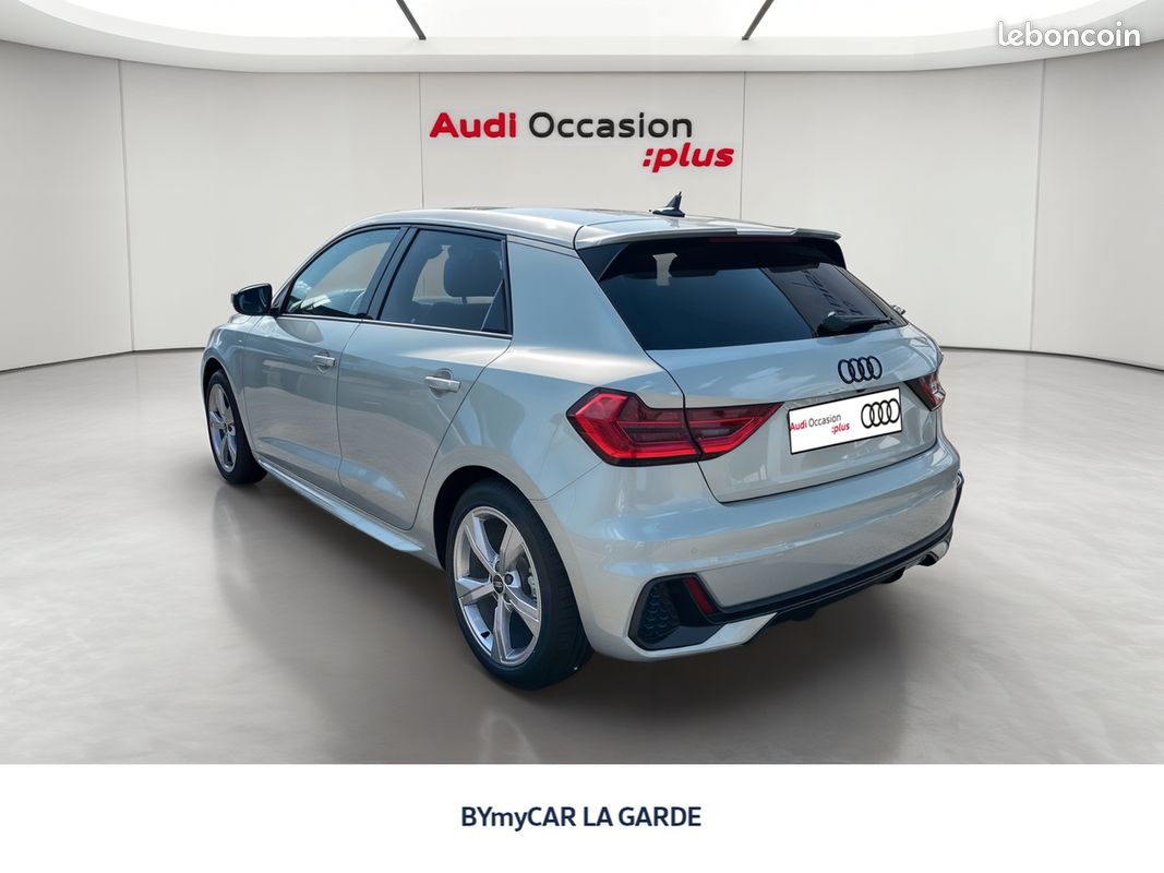 AUDI A1 Sportback 30 TFSI 116 ch S tronic 7 S Line (image 3)