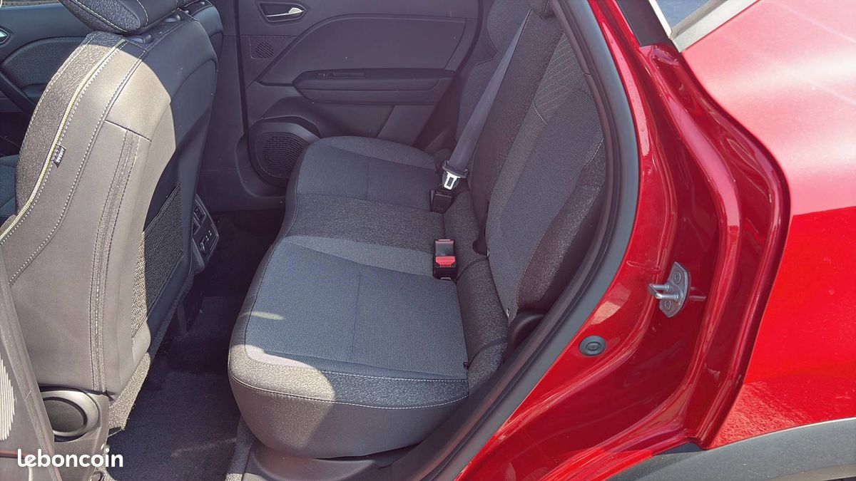 Renault captur e tech full hybrid 145 ch techno (image 13)