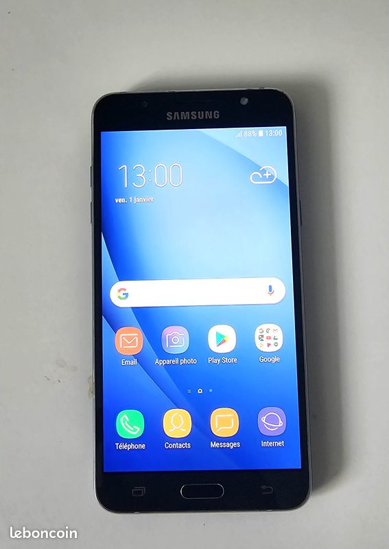 Samsung Galaxy J7 (image 3)